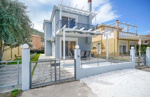 Nik-Ntin Villa Deluxe - Photo 1