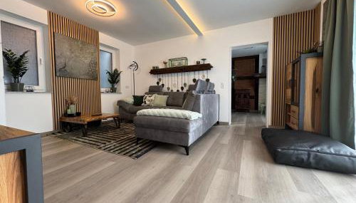 Lilis Ferienwohnung mit Schlossblick 1 - Foto 2