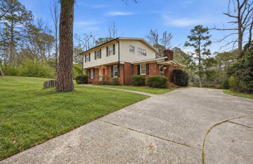 5BR Woodland Retreat on 7 Acres with a Pond - Photo 35