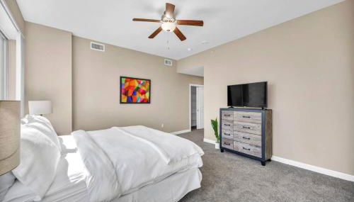 21st Floor Penthouse | Amazing Views of Downtown! - Foto 1