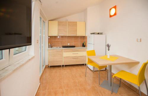 Villa Lavanda - family friendly, beachfront - Photo 5