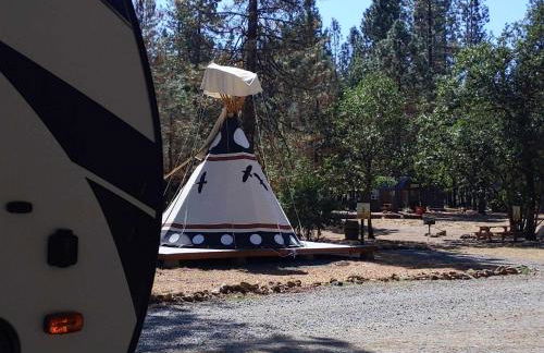 RV11 XLR - 27' Family Toy Hauler - Sleeps 6 - Foto 7