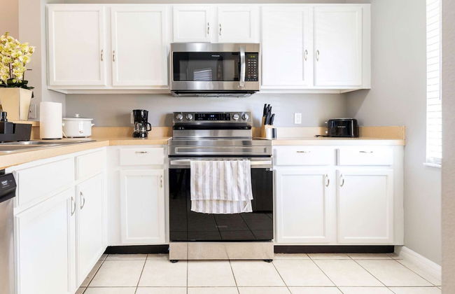 3BR Townhome Steps From Theme Parks Sleeps 6 - Foto 12