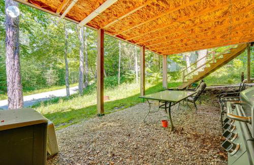 Wilmington Retreat Near Trails, Skiing and Festivals - Photo 33