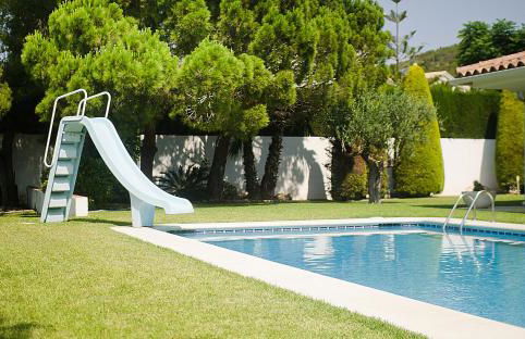 R11 Casa Blanca con gran jardin y piscina - Photo 60