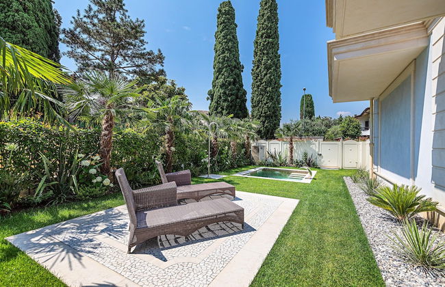 Luxury Lakefront Catullo with pool - Photo 63