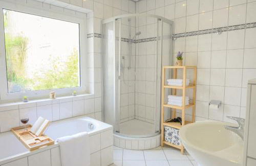 Hofgut Eveshausen Familienquartier Klassik 10-14 Gäste - Foto 27