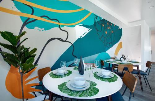 Luxury Townhome with Gated Parking and Private Balcony - Photo 9