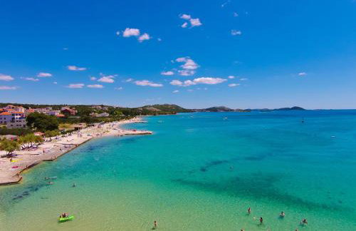 Villa Zdenka with heated pool - Photo 14