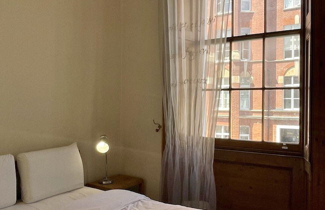 Baker Street Apartments - Photo 10