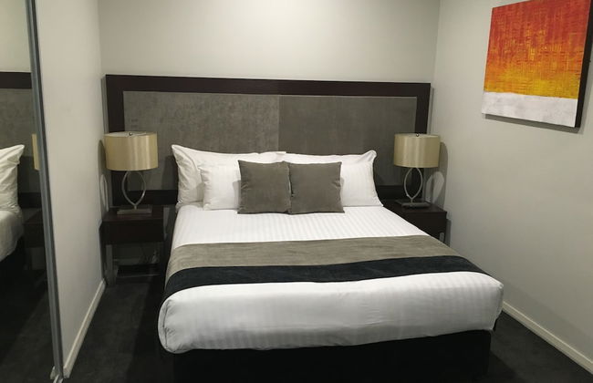 Attika Hotel - Photo 9