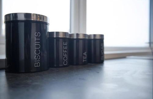 Spacious Living Room & Modern Comforts, Sleeps 4 - Foto 24