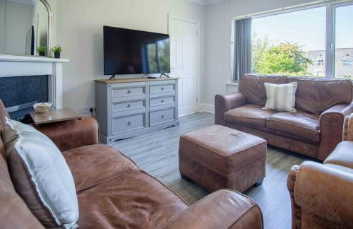 Larkfield - 3 Bedroom Holiday Home - Penally - Photo 2