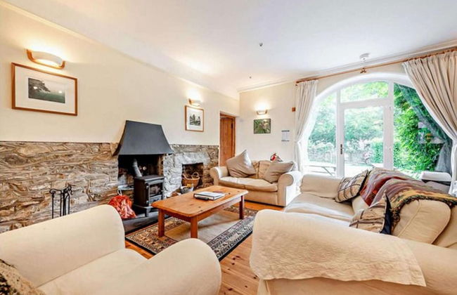 Comfortable Airy 5-bed Apartment in Llandysul - Photo 6