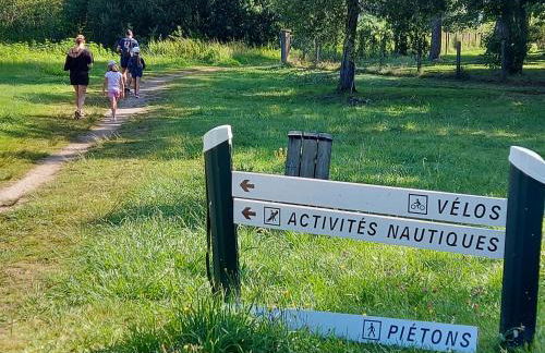 T2, 50m du lac, PISCINE, WIFI, jardin terrasse sans vis-à-vis, 1 à 4 pers - Foto 32