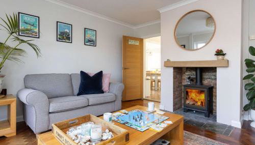 Sussex Escape for 8 with Hot Tub nr Goodwood - Foto 3