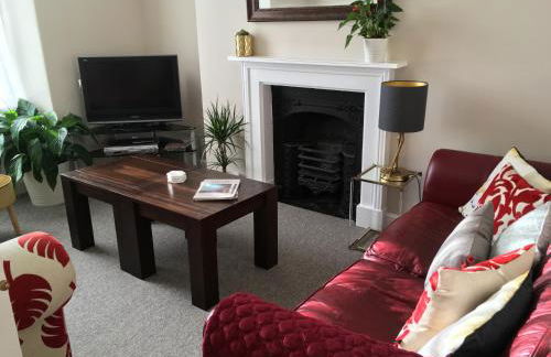 Elegant well appointed maisonette 105m2 - Foto 13