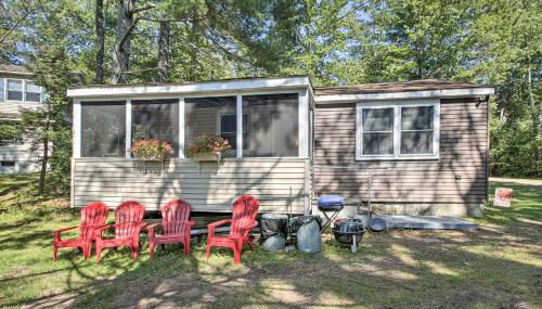 The Den Raymond Home with 200 Feet of Sandy Beach! - Foto 4