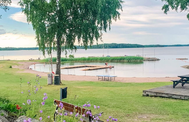 4 Person Holiday Home in Hallstavik - Foto 15