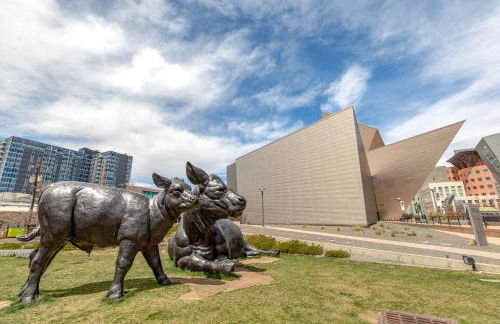 Luxe 4 bed 5 bath with Parking Walk to Capitol, Convention Center, museums and shops - Foto 38