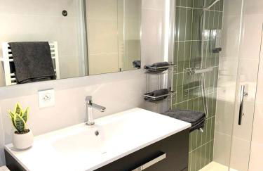 Bel appartement et place de parking au coeur d'Annecy - Photo 10