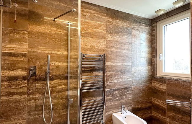 Bilocale Moderno e Confortevole con Terrazzo - Foto 15