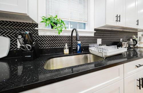 16-2 - 4BR Family Home in Worcester Near Parks - Foto 41