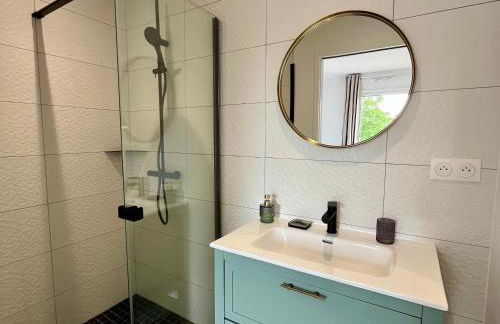 Maison Neuve et Spacieuse Près du Port Tudy - FR-1-813-25 - Photo 9