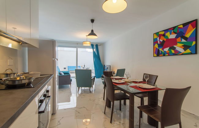 A Sunny Penthouse Modern 2 bdr - Sliema - Foto 16
