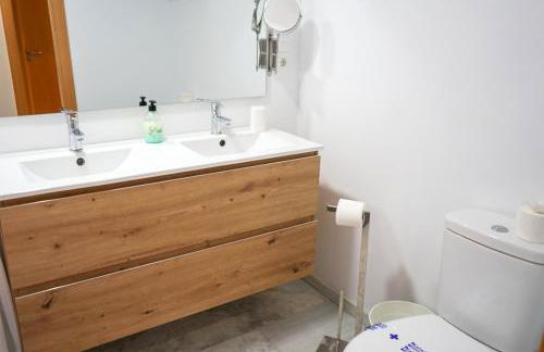 Casa Topacio, 3 bedrooms and 3 bathrooms in quiet street - Photo 16