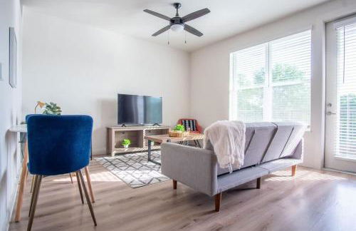 Boulevard Stays Comfortable 1BR Suite w Pool Parking Gym 03 - Foto 6