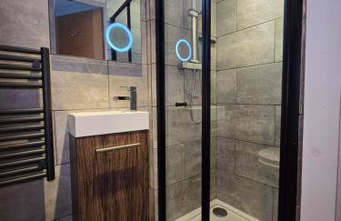 Cosy Home from Home, Private Hot tub, Sunset Views - Foto 25