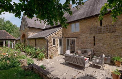 Pitcombe Barn, Bruton - Photo 16