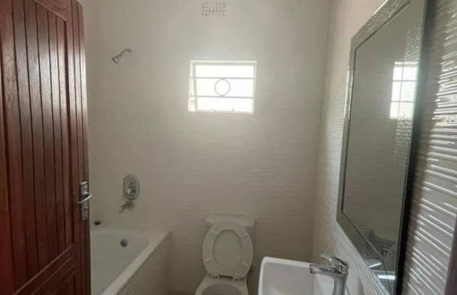 Spacious 2 Bedroomed Semi-detached Fully Furnished Apartment - Foto 10