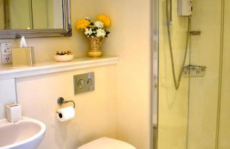 WEE SUZIE STAYS - Stunning George St Apartment - Foto 26