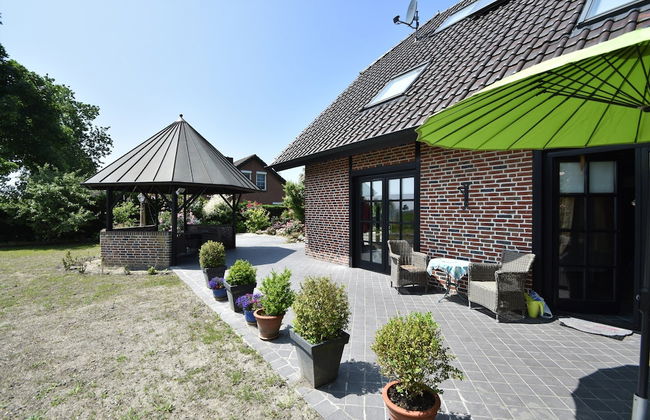 Spacious Mansion With Meadow View in Bruinisse - Foto 21