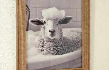 Cosy Cotswolds Cottage Farm Stay - Shepherds Rest - Photo 44