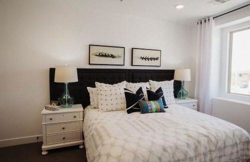 Townhome w Private Hot Tub Air Hockey and more - Foto 18