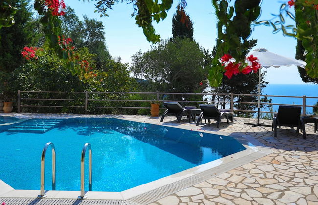 Villa Aloni in Paxi With 2 Bedrooms and 3 Bathrooms - Photo 35
