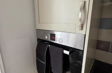 Tranquil 3BR in Portsmouth - Photo 8