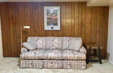 Roomy Midtown Home-Large and Central to Everything - Foto 41