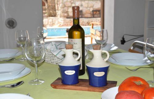 Three Sisters, absolutely unique stone houses, 200 m from the beach - Photo 8