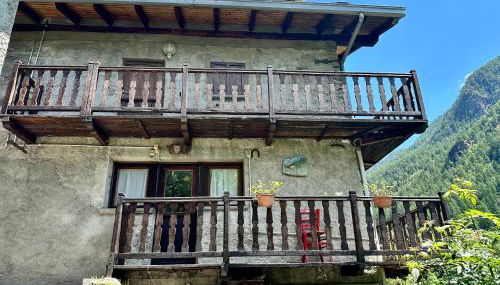 Cozy Three-Room Apartment with Mountain View & Parking - Ussin Chalet - Valtournenche - Foto 4