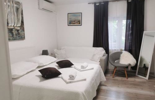 Apartments Tomislav - Photo 12