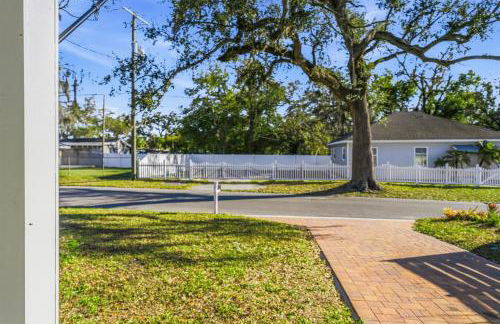 Design-Forward New Build 3BR2BA Seminole Heights - Foto 64