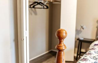 Rest Easy Retreat - 2BR Near SHSU - Pool - WiFi - Free Parking - Foto 33