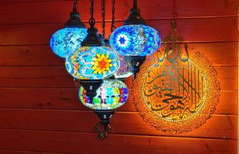 Refugio madera estilo árabe con estatuas, estanques y un pequeño zoo - Foto 31