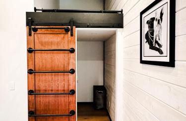 Cedar Haus Modern Family Haven w Game Room Hot Tub EV Charger Fully Fenced Yard Dogs OK - Foto 40