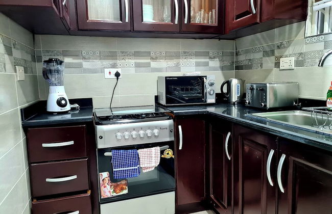 Beautiful Quiet & Cozy Close to Highway - Foto 26