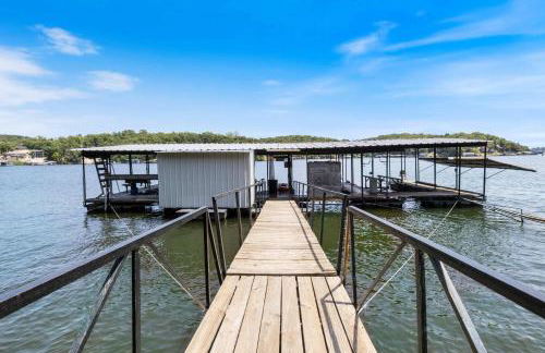 Lakefront Home with Huge Views and Great Fishing - Photo 33